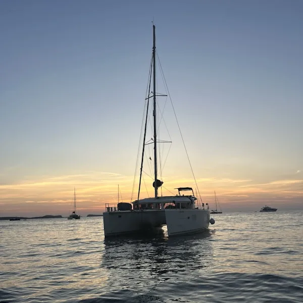 Catamarans — catamaran Isula-sail en Corse